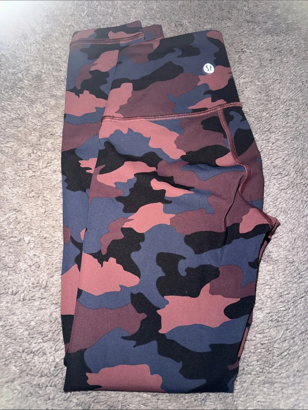lululemon athletica woman’s ' Camo Print Leggings in Rose, Navy & Black